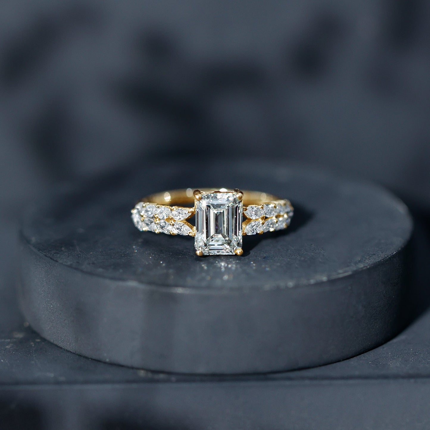 2 Carat Lab Grown Diamond Ring For Women With Certificate